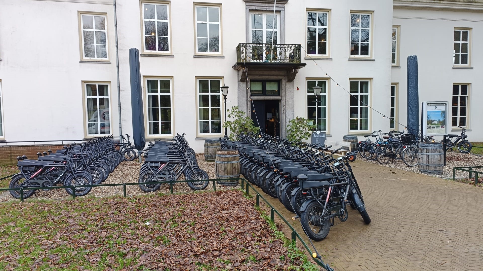 Fatbikes voor groepen bij een landhuis